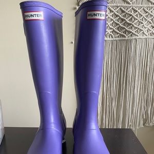 Women’s size 7 Hunter Rainboots